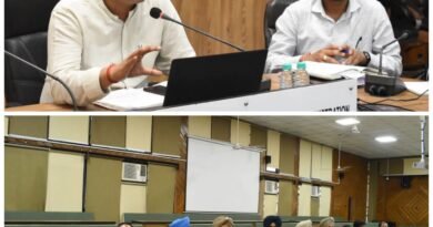 : ਹਾਲਾਤ ਆਮ ਵਾਂਗ ਹੋਣ ਉਪਰੰਤ ਡਿਪਟੀ ਕਮਿਸ਼ਨਰ ਡਾ. ਹਿਮਾਂਸ਼ੂ ਅਗਰਵਾਲ ਵੱਲੋਂ ਜ਼ਿਲ੍ਹੇ ਵਿੱਚ ਜਾਰੀ ਸਾਰੇ ਪਾਬੰਦੀਆਂ ਦੇ ਹੁਕਮ ਵਾਪਸ ਲੈ ਲਏ ਗਏ ਹਨ।