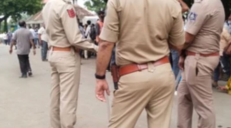 युवक को पहली मंजिल से फैंका, रीढ़ की हड्डी टूटी ये काम हमारी पंजाब पुलिस ने किया पड़े पुरी जानकारी ❓