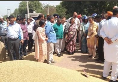 ਭਾਰਤ ਸਰਕਾਰ ਦੇ ਖ਼ੁਰਾਕ ਮੰਤਰਾਲੇ ਦੀ ਐਡੀਸ਼ਨਲ ਸਕਤੱਰ ਸ੍ਰੀਮਤੀ ਅਪਰਨਾ ਭਾਟੀਆ, ਆਈ.ਏ.ਐੱਸ. ਵੱਲੋਂ ਅੱਜ ਜ਼ਿਲ੍ਹਾ ਅੰਮ੍ਰਿਤਸਰ ਦੀ ਟਾਂਗਰਾ ਦਾਣਾ ਮੰਡੀ ਦਾ ਦੌਰਾ