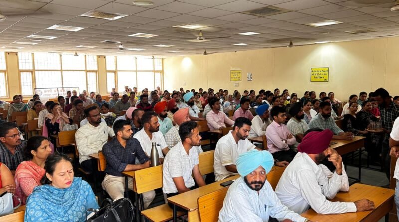 ਨਗਰ ਨਿਗਮ/ਨਗਰ ਕੌਂਸਲ ਚੋਣਾਂ: ਚੋਣ ਅਮਲੇ ਦੀ ਪਹਿਲੀ ਰਿਹਰਸਲ ਹੋਈ