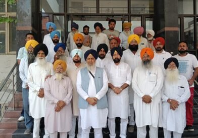 ਸ਼੍ਰੋਮਣੀ ਅਕਾਲੀ ਦਲ ਪੁਨਰ ਸੁਰਜੀਤ ਵੱਲੋਂ ਗਵਰਨਰ ਦੇ ਨਾਮ ਡੀਸੀ ਬਰਨਾਲਾ ਨੂੰ ਮੰਗ ਪੱਤਰ ਸੌਂਪਿਆ