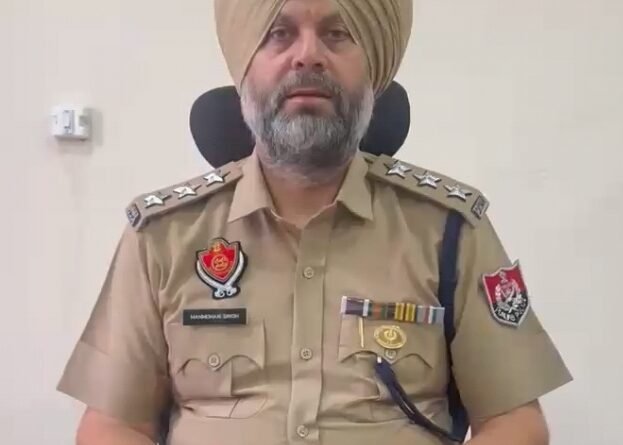 ਸ਼੍ਰੀ ਗੁਰੂ ਨਾਨਕ ਮਿਸ਼ਨ ਚੌਂਕ ਨੇੜੇ ਕਾਰ ਵਿੱਚੋਂ ਪੈਸੇ ਕੱਢਣ ਦੇ ਮਾਮਲੇ ਦੀ ਜਾਂਚ ਜਾਰੀ